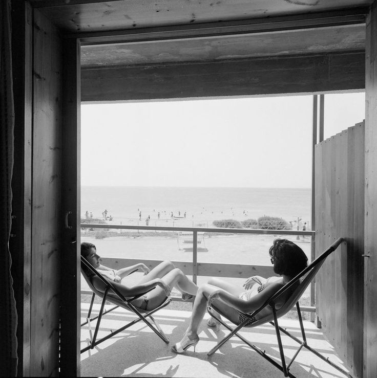 Asteras beach Vouliagmenis1961 Photo by Dimitris Harissiadis. The Benaki Museum Photographic Archive